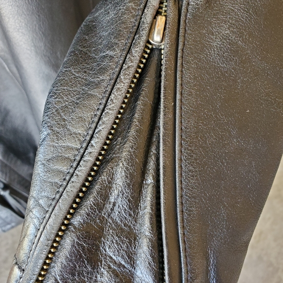 Womens leather Harley coat - Picture 7 of 11